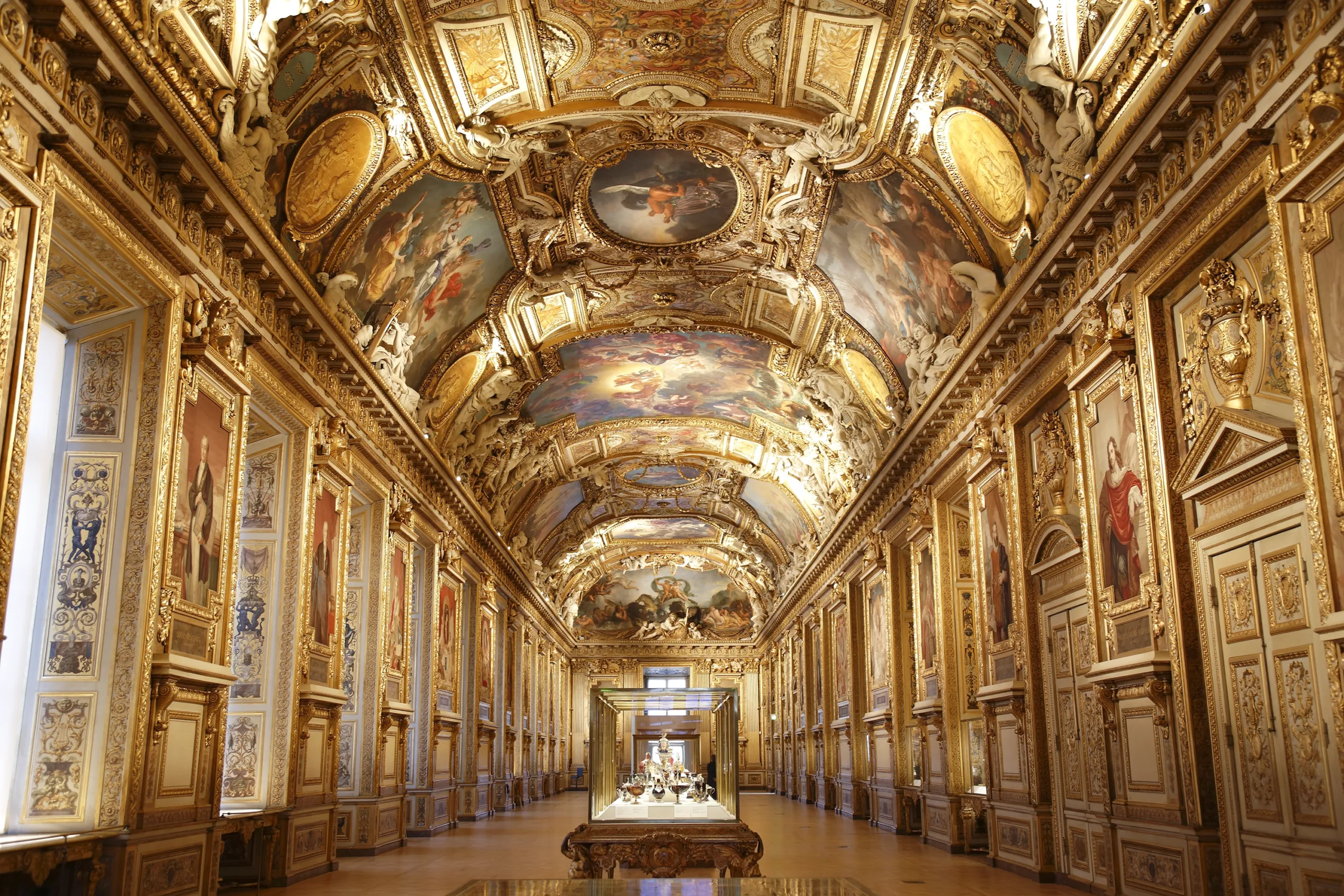 musee louvre scaled