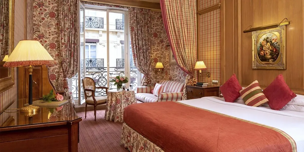 Hotel Chambiges Elysees Deluxe room 1 jpg