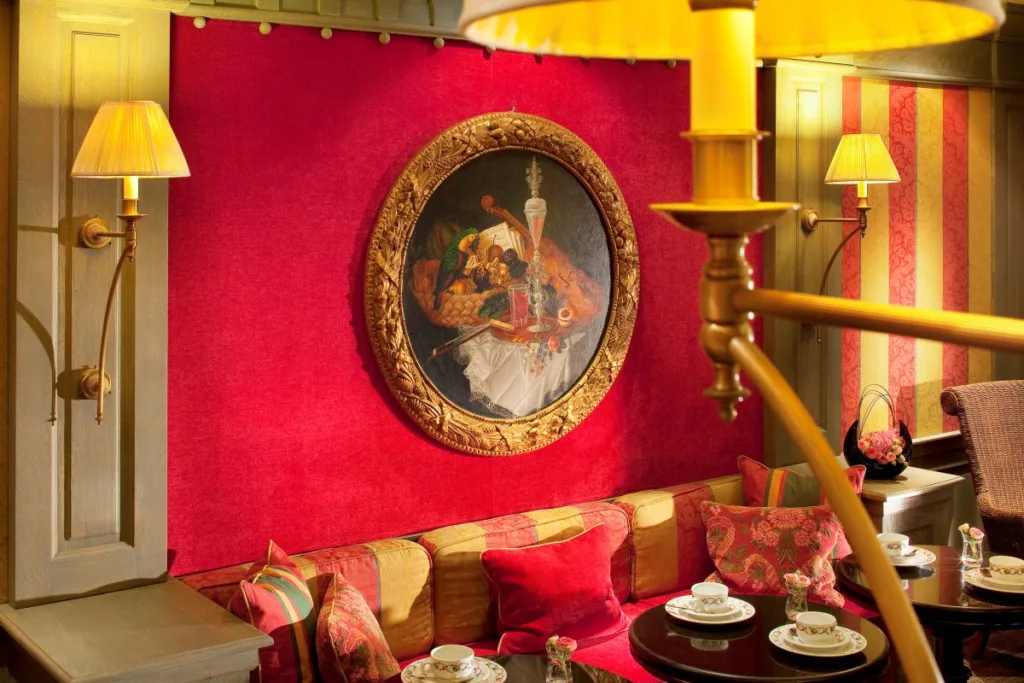 Gallery 36 Hotel Chambiges Elysees breakfast area 2