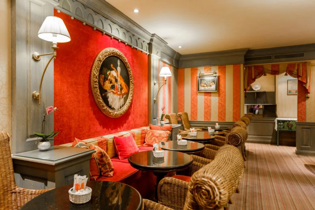 Gallery 41 Hotel Chambiges Elysees breakfast area 5