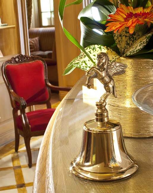 Hotel Chambiges Elysees reception detail